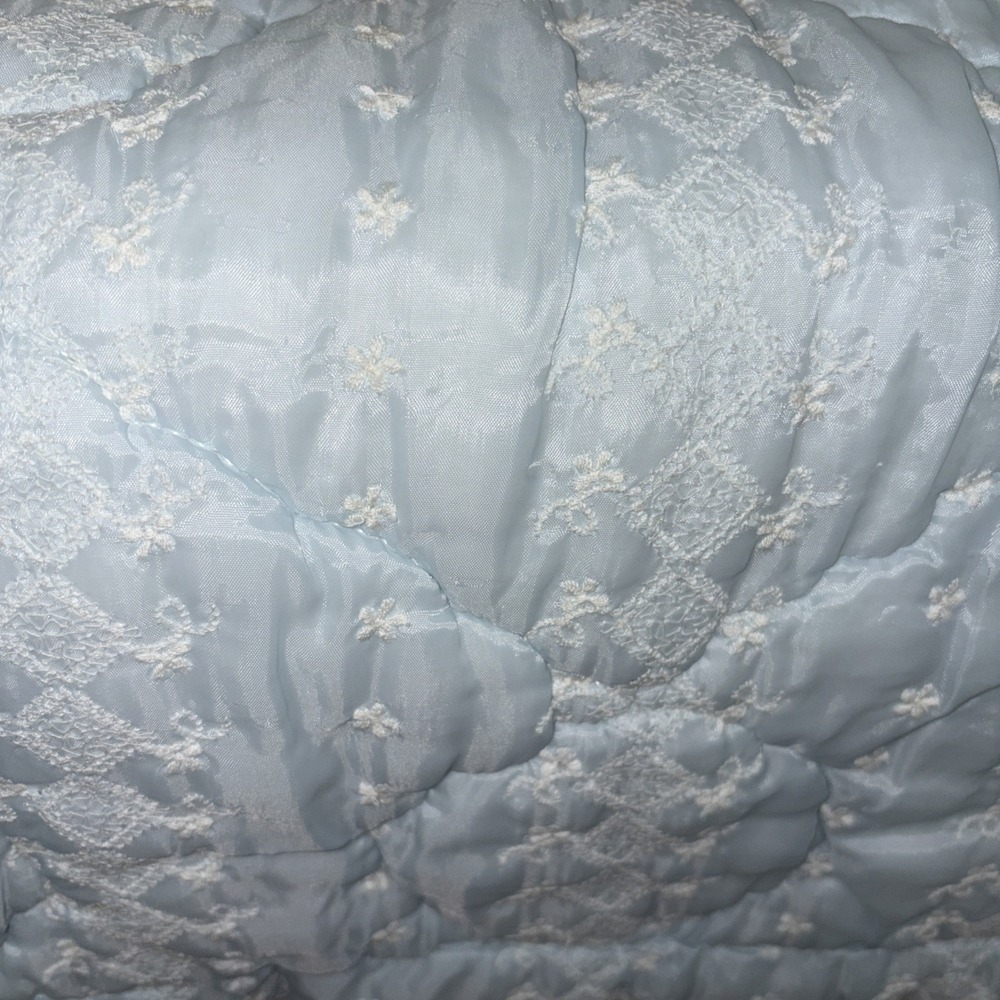 Vtg Acrylic Baby Blanket Blue&white Nylon Trim Acrylic Baby Morgan? - Picture 1 of 6